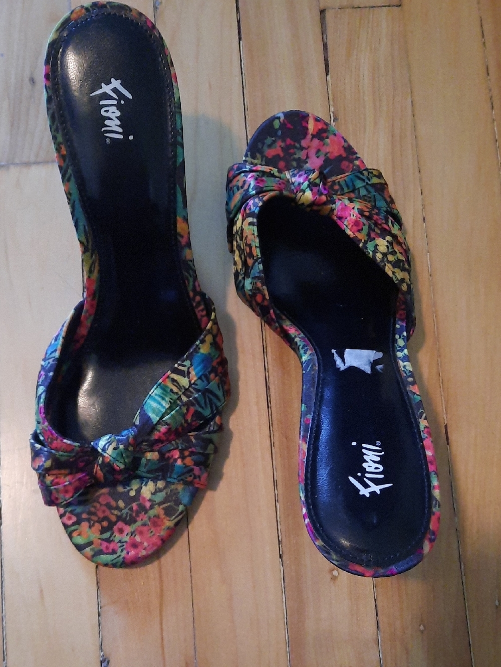 FIONI Multicolor Floral Knot-Front Mules